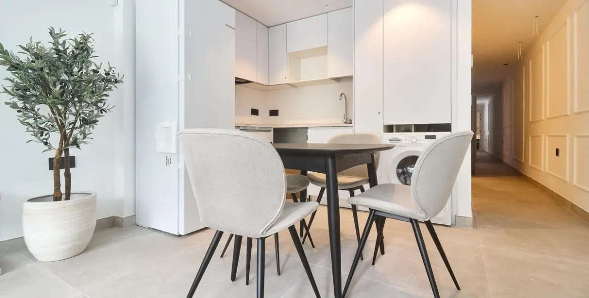 Sale of middle floor apartment in Fuengirola 20