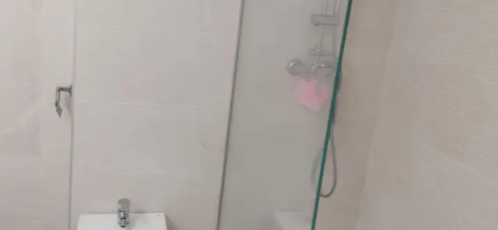 Sale of middle floor apartment in Fuengirola 1