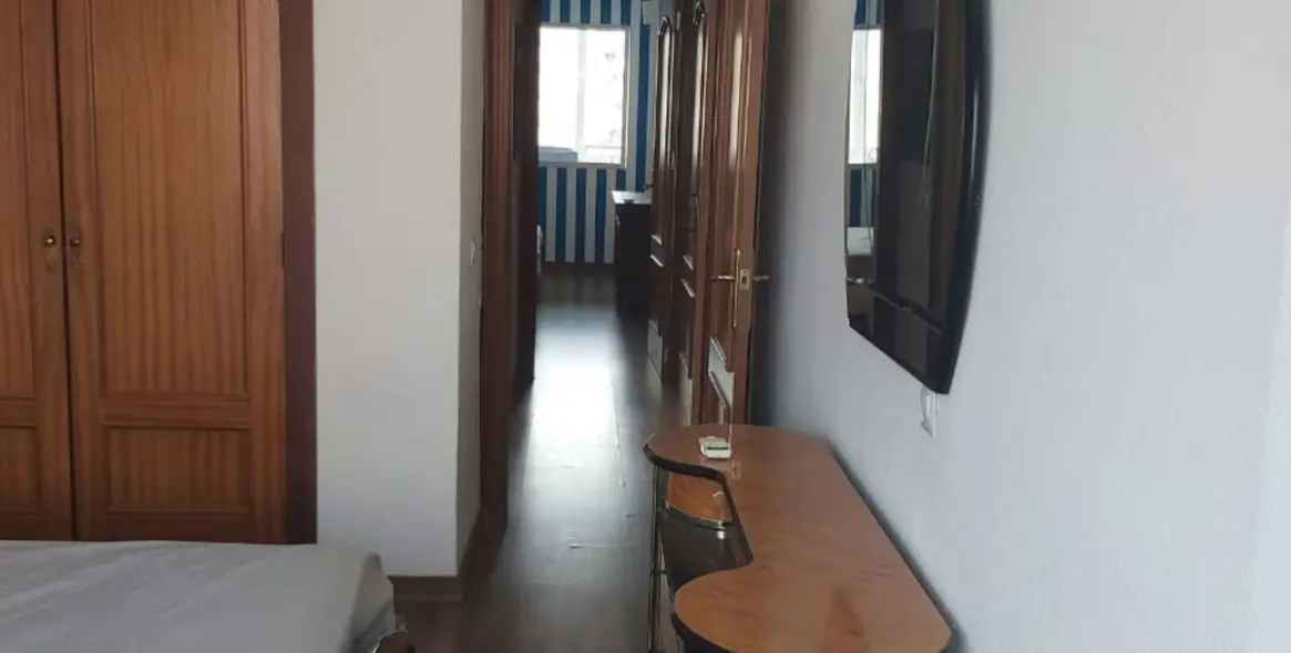 Sale of middle floor apartment in Fuengirola 10