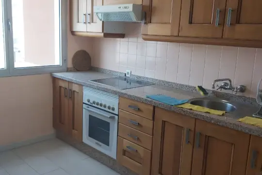 Image 4 thumb