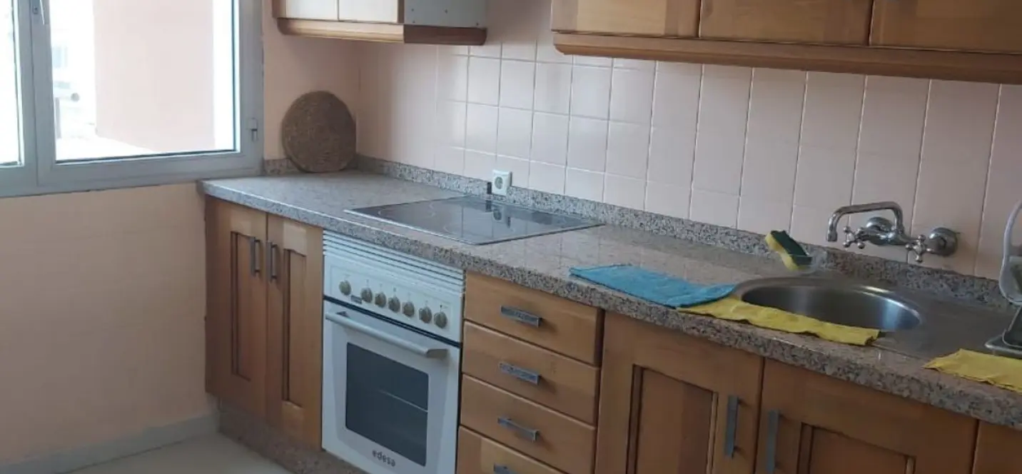 Venta de apartamento en planta media en Fuengirola 3