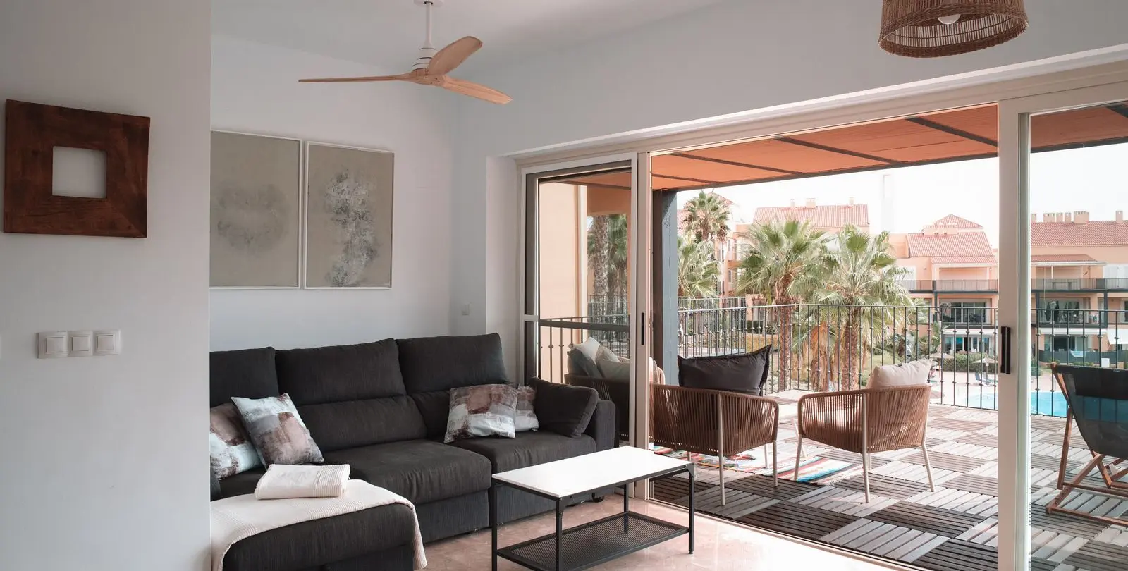 Sale of penthouse in Alhaurín de la Torre 2