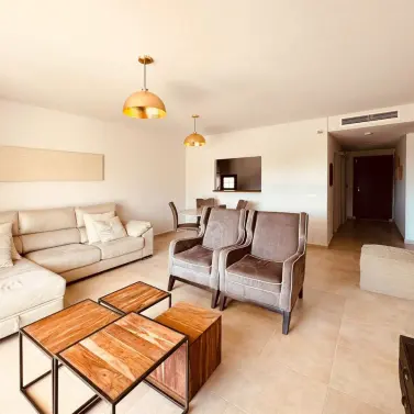 Продажа апартаментов на первом этаже в Altos de los Monteros