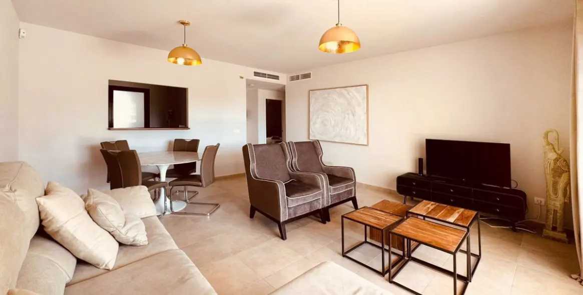 Sale of ground floor apartment in Altos de los Monteros 6