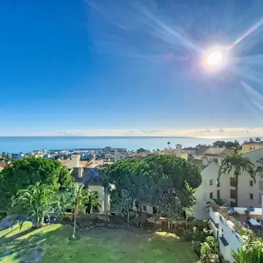 Sale of penthouse duplex in La Duquesa