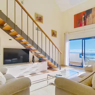 Sale of penthouse duplex in La Duquesa