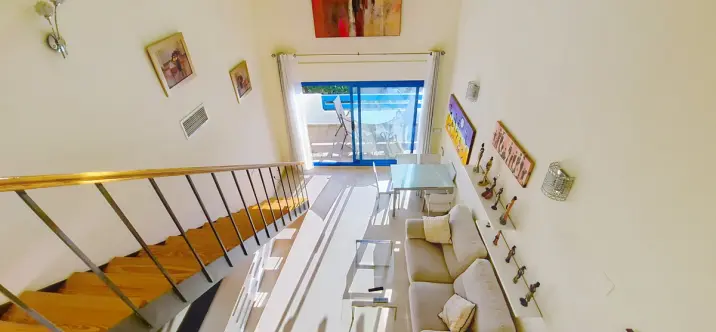 Sale of penthouse duplex in La Duquesa 4