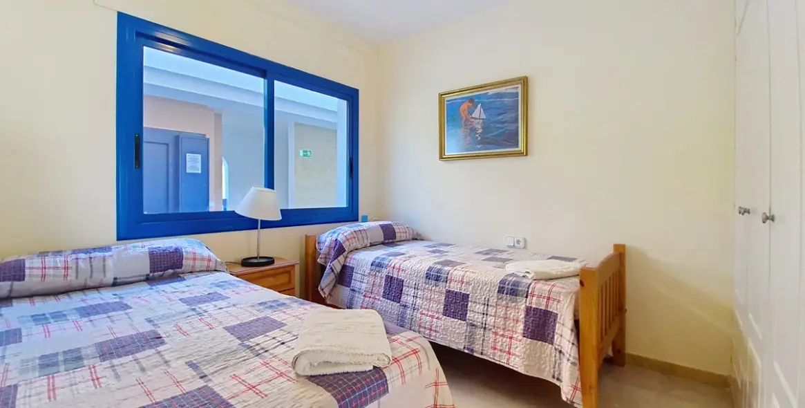 Sale of penthouse duplex in La Duquesa 18