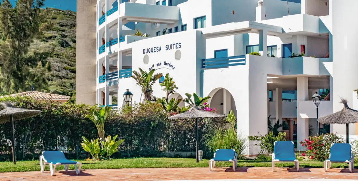 Sale of penthouse duplex in La Duquesa 32