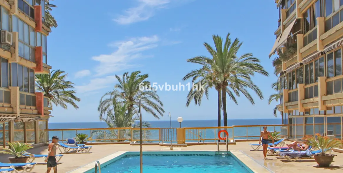 Продажа апартаментов на первом этаже в Marbella Centro 1