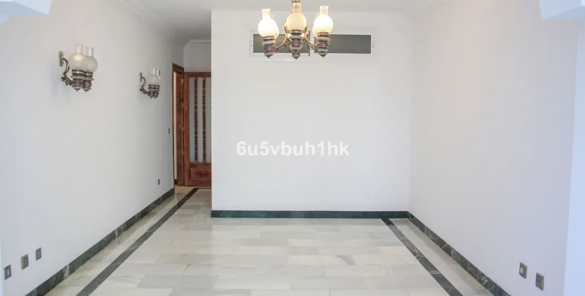 Продажа апартаментов на первом этаже в Marbella Centro 6