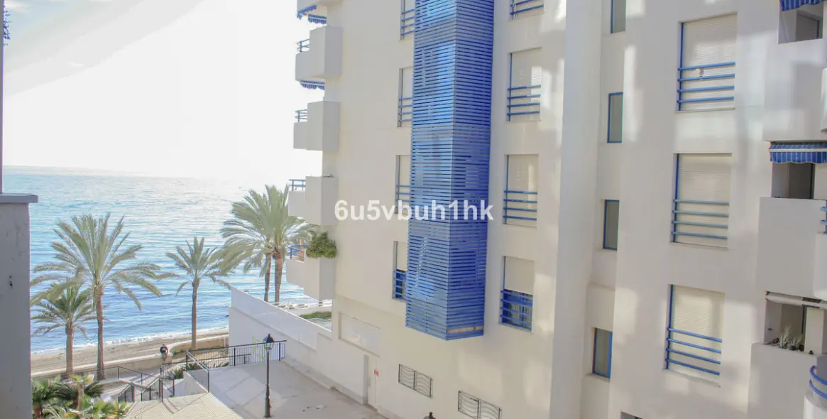 Продажа апартаментов на первом этаже в Marbella Centro 10