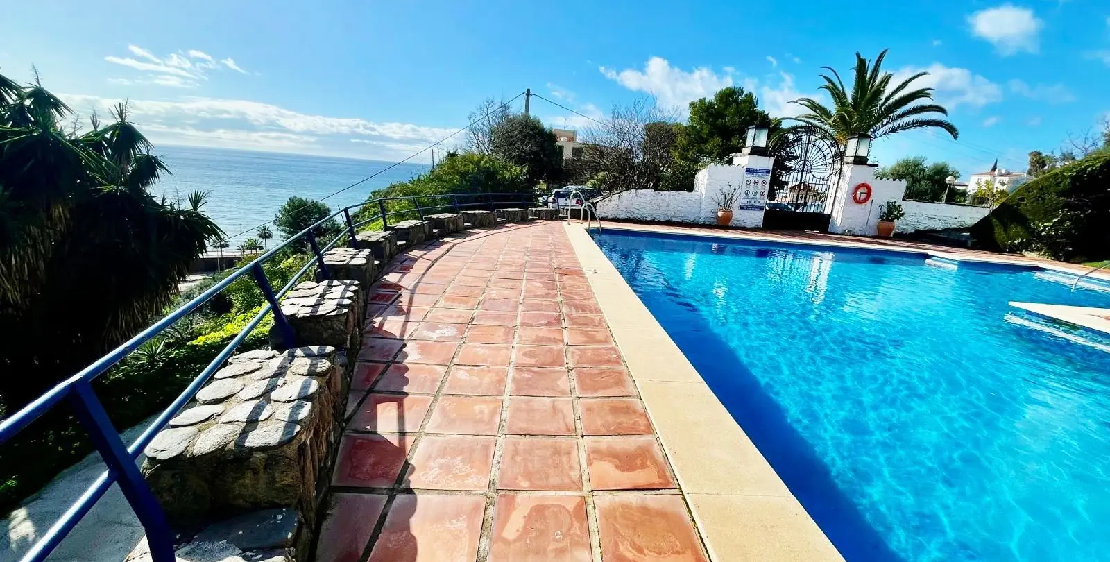 Sale of townhouse in Benalmadena Costa 24