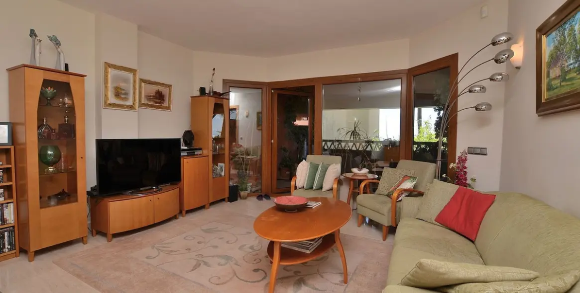 Продажа апартаментов на среднем этаже в Benalmadena 3