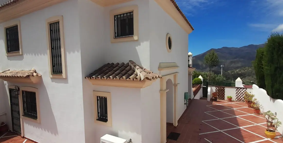 Sale of semi-detached house in Alhaurin Golf 3