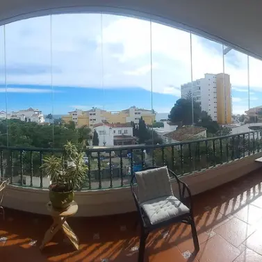 Sale of middle floor apartment in La Cala de Mijas