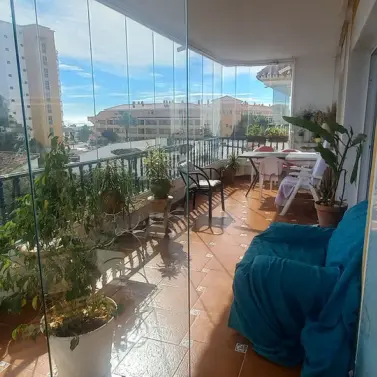 Sale of middle floor apartment in La Cala de Mijas