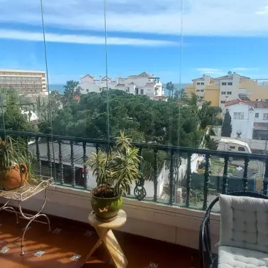Sale of middle floor apartment in La Cala de Mijas