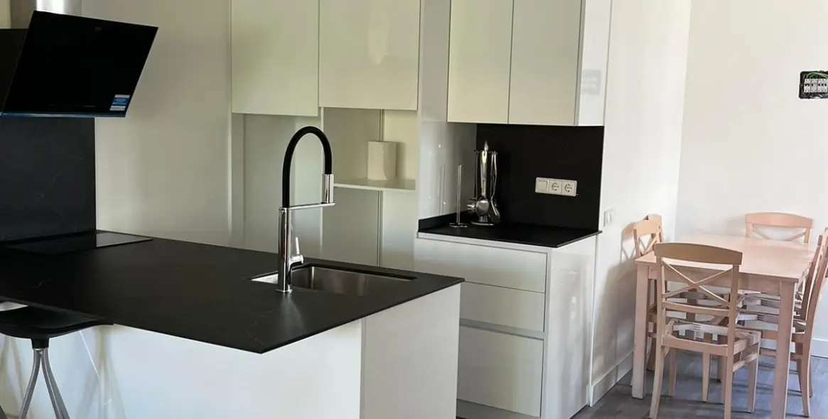 Sale of middle floor apartment in Marbella 6