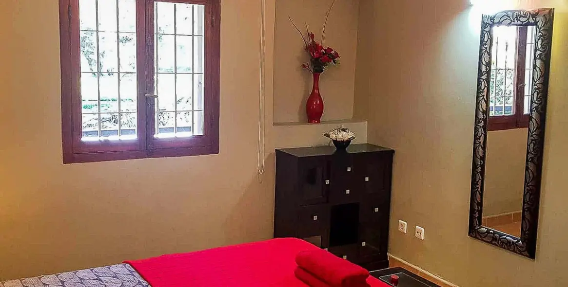 Sale of middle floor apartment in Marbella 11