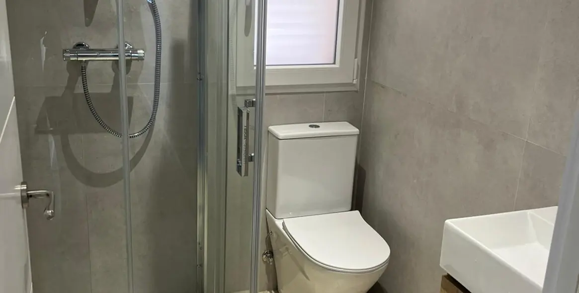 Sale of middle floor apartment in Marbella 13