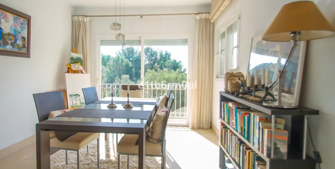 Venta de adosado en Istán 3