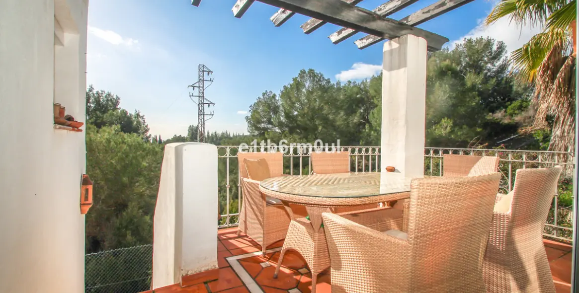 Venta de adosado en Istán 4