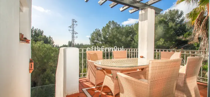 Venta de adosado en Istán 3