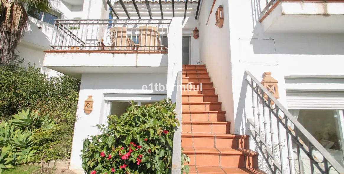 Venta de adosado en Istán 17