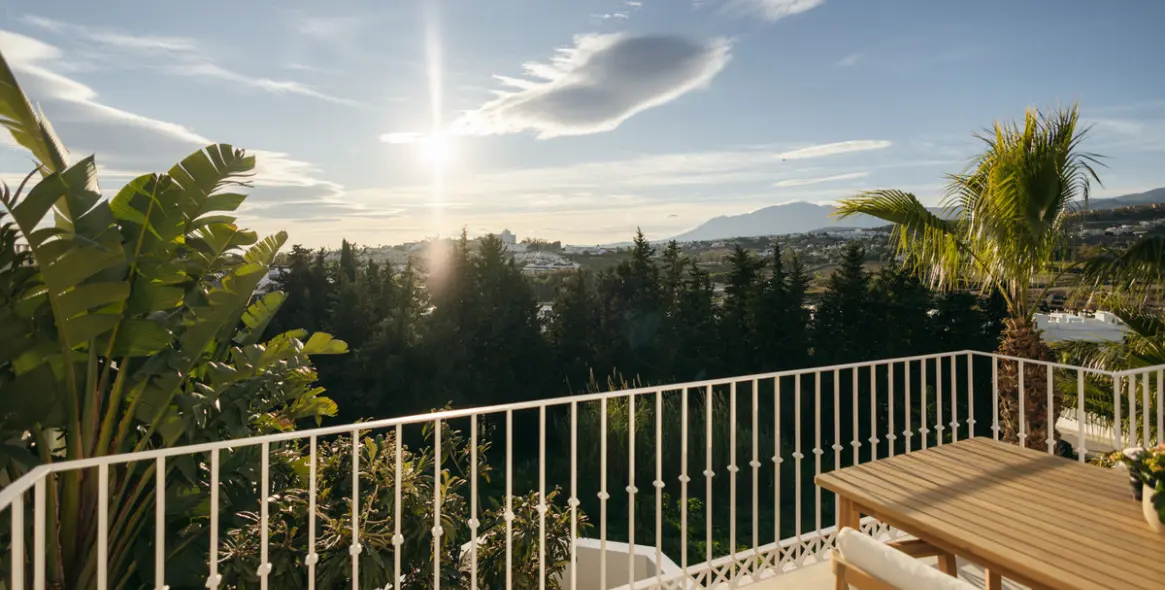 Sale of townhouse in Atalaya 5