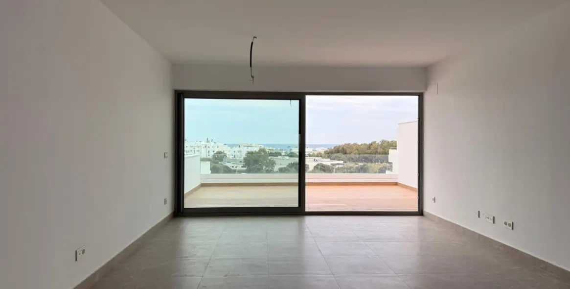 Продажа апартаментов на среднем этаже в Estepona 16