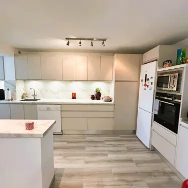 Продажа апартаментов на первом этаже в Nueva Andalucía