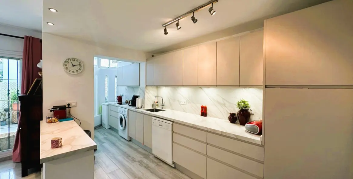 Продажа апартаментов на первом этаже в Nueva Andalucía 9