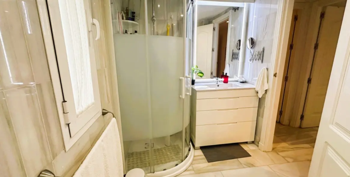 Продажа апартаментов на первом этаже в Nueva Andalucía 16