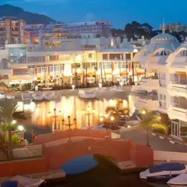 Продажа апартаментов на среднем этаже в Benalmadena Costa