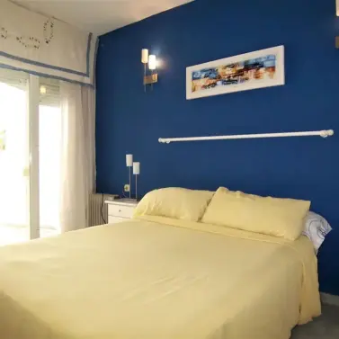 Продажа апартаментов на среднем этаже в Benalmadena Costa