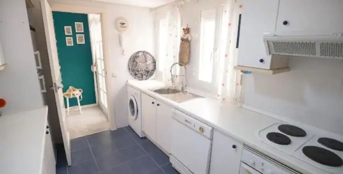 Продажа апартаментов на среднем этаже в Benalmadena Costa 9