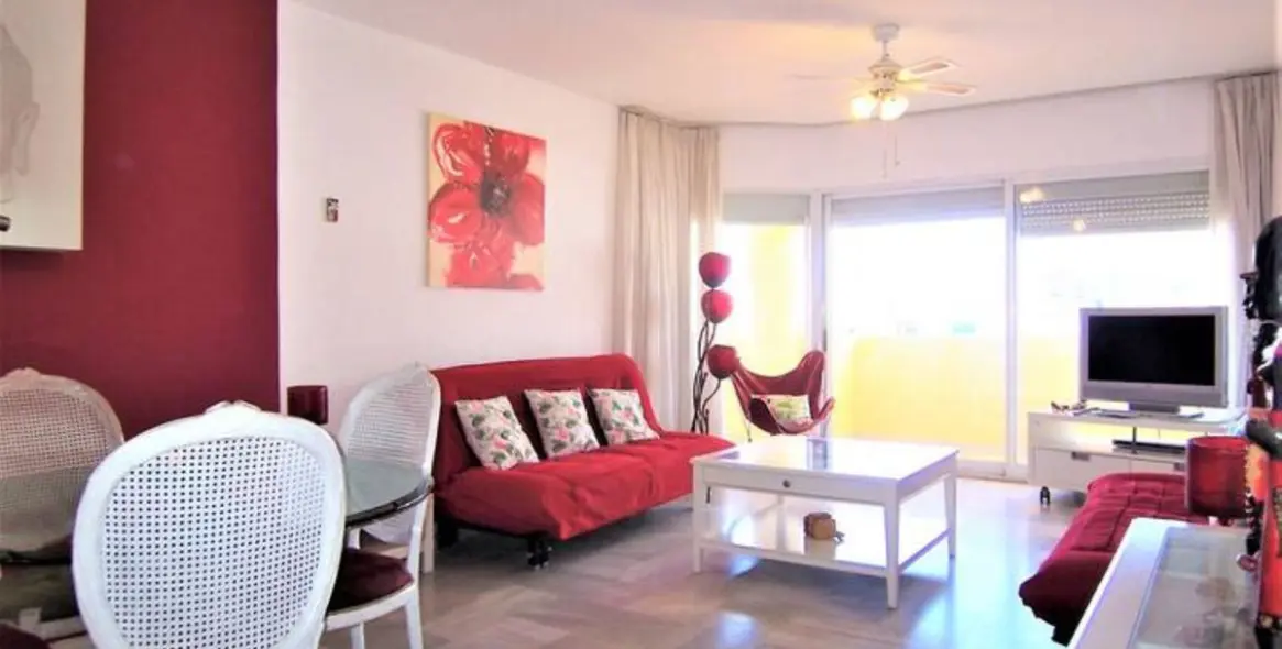 Продажа апартаментов на среднем этаже в Benalmadena Costa 17