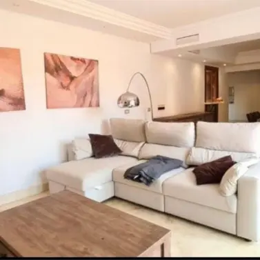 Продажа апартаментов на среднем этаже в New Golden Mile