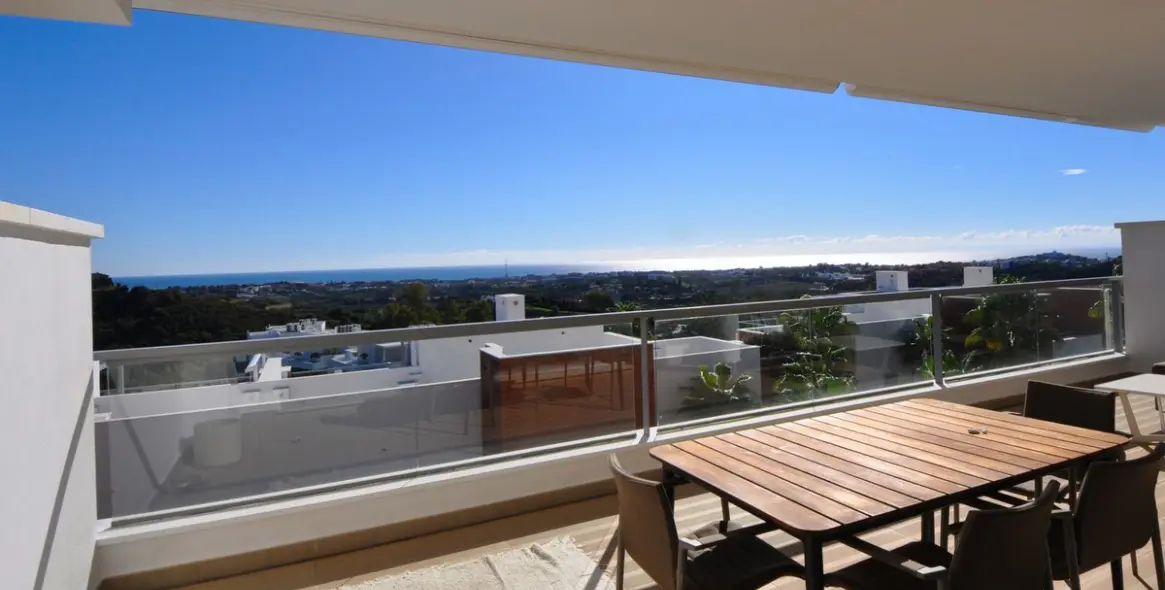 Sale of middle floor apartment in Los Arqueros 1