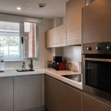 Продажа апартаментов на среднем этаже в Los Arqueros