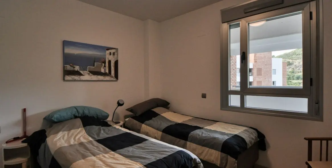 Sale of middle floor apartment in Los Arqueros 7