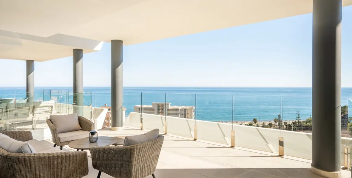 Продажа апартаментов на среднем этаже в Fuengirola 1