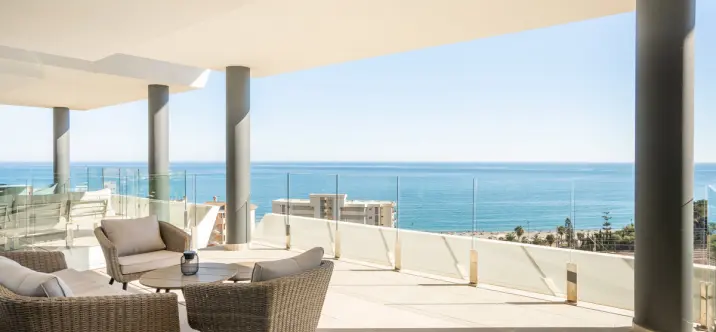 Продажа апартаментов на среднем этаже в Fuengirola 0