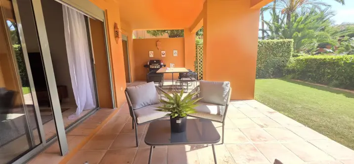 Sale of ground floor apartment in Estepona 0