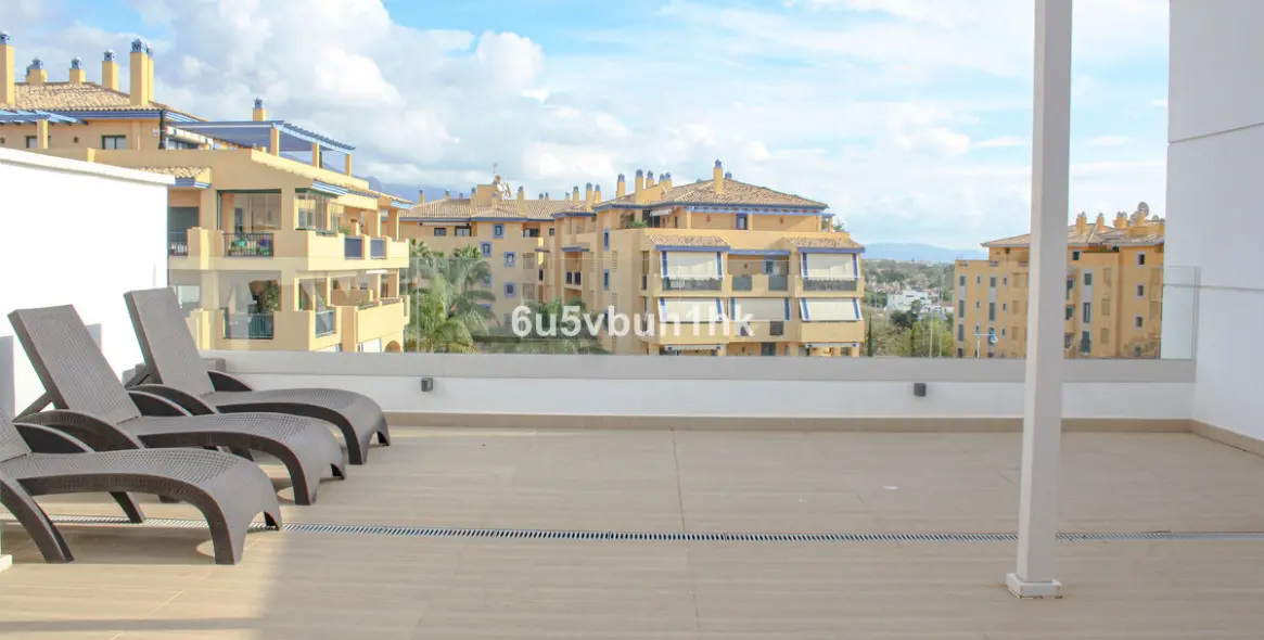 Sale of penthouse duplex in San Pedro de Alcántara 1