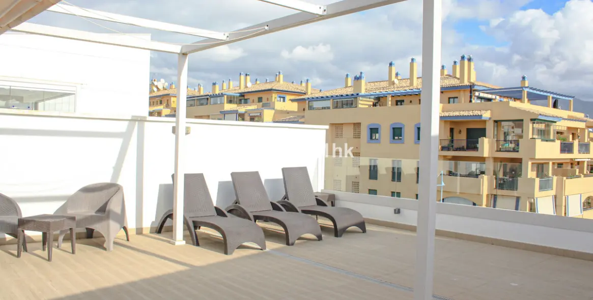 Sale of penthouse duplex in San Pedro de Alcántara 3