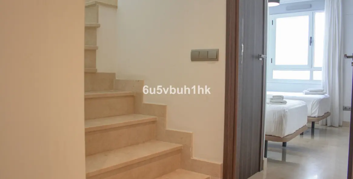 Продажа двухуровневого пентхауса в San Pedro de Alcántara 25