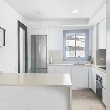 Продажа двухуровневого пентхауса в Estepona