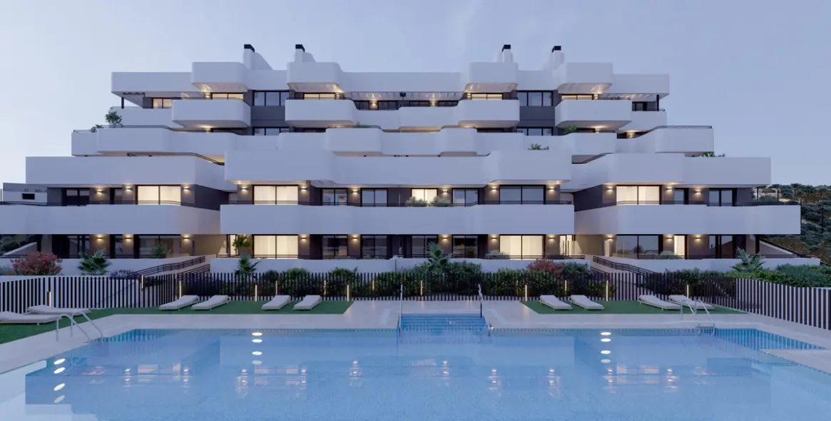 Sale of penthouse duplex in Estepona 32